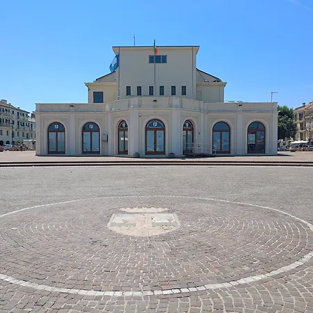 Semesterbostad La Stella Marina Porto Recanati